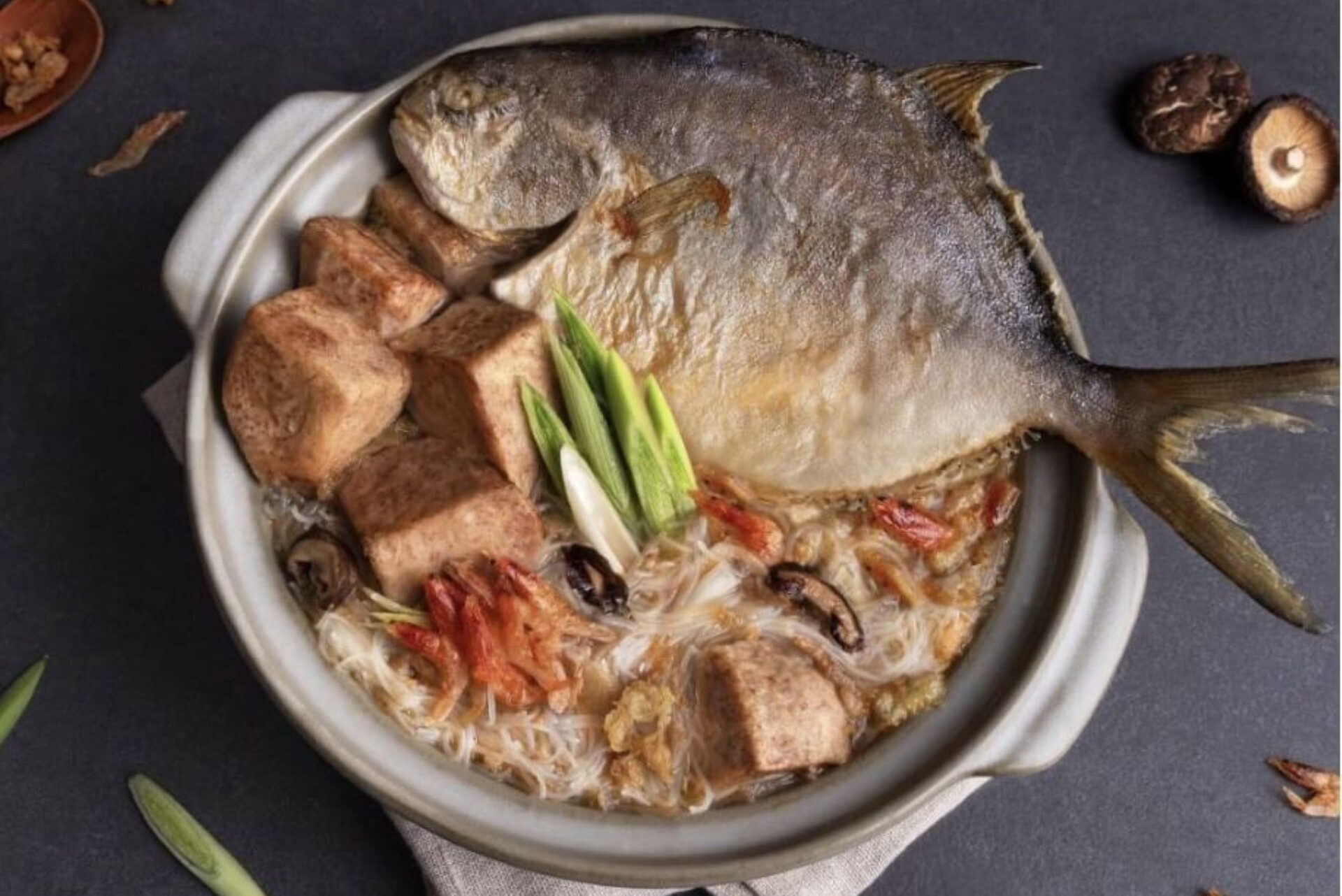 鯧魚海鮮炊粉 (1)